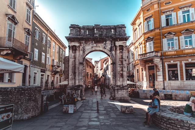 Pula, Pula